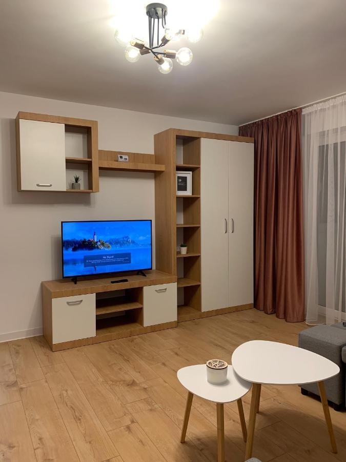 Sunny Apartment In Suceava Eksteriør bilde